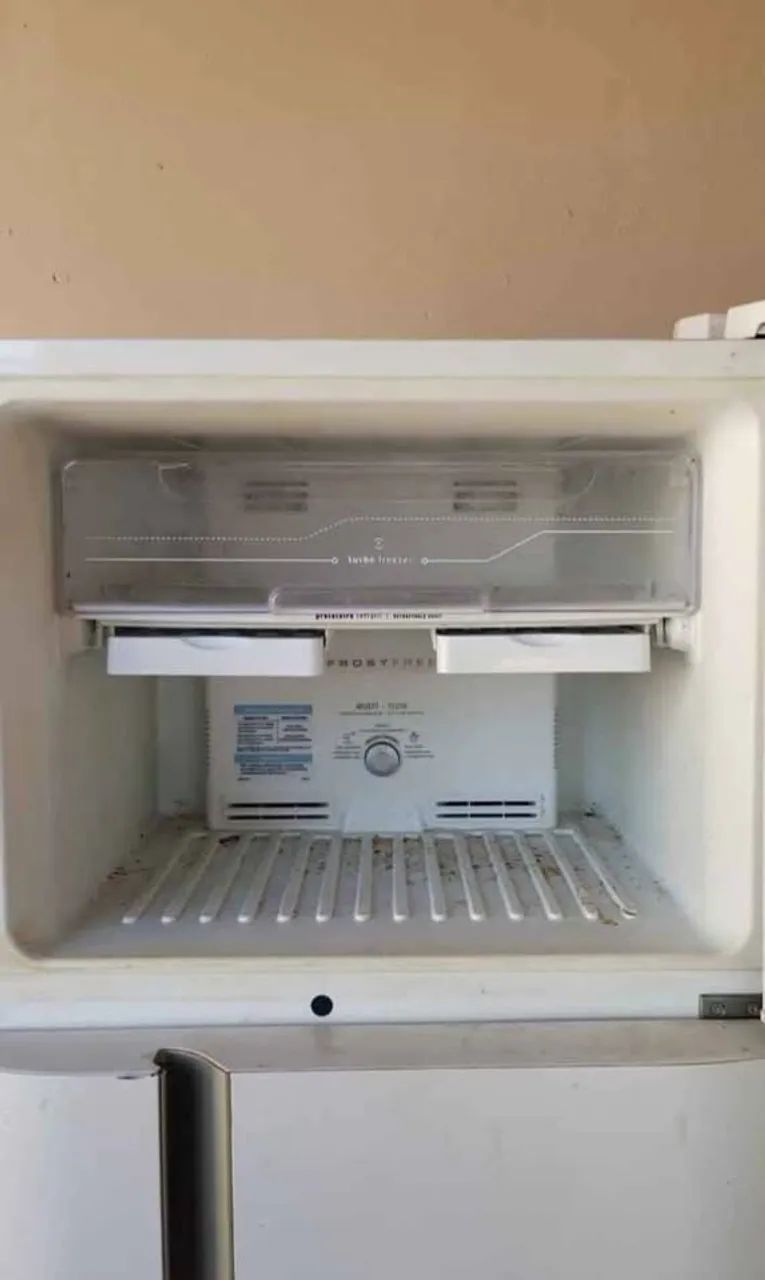 Geladeira Eletrolux - Perfeito estado. - Foto 2