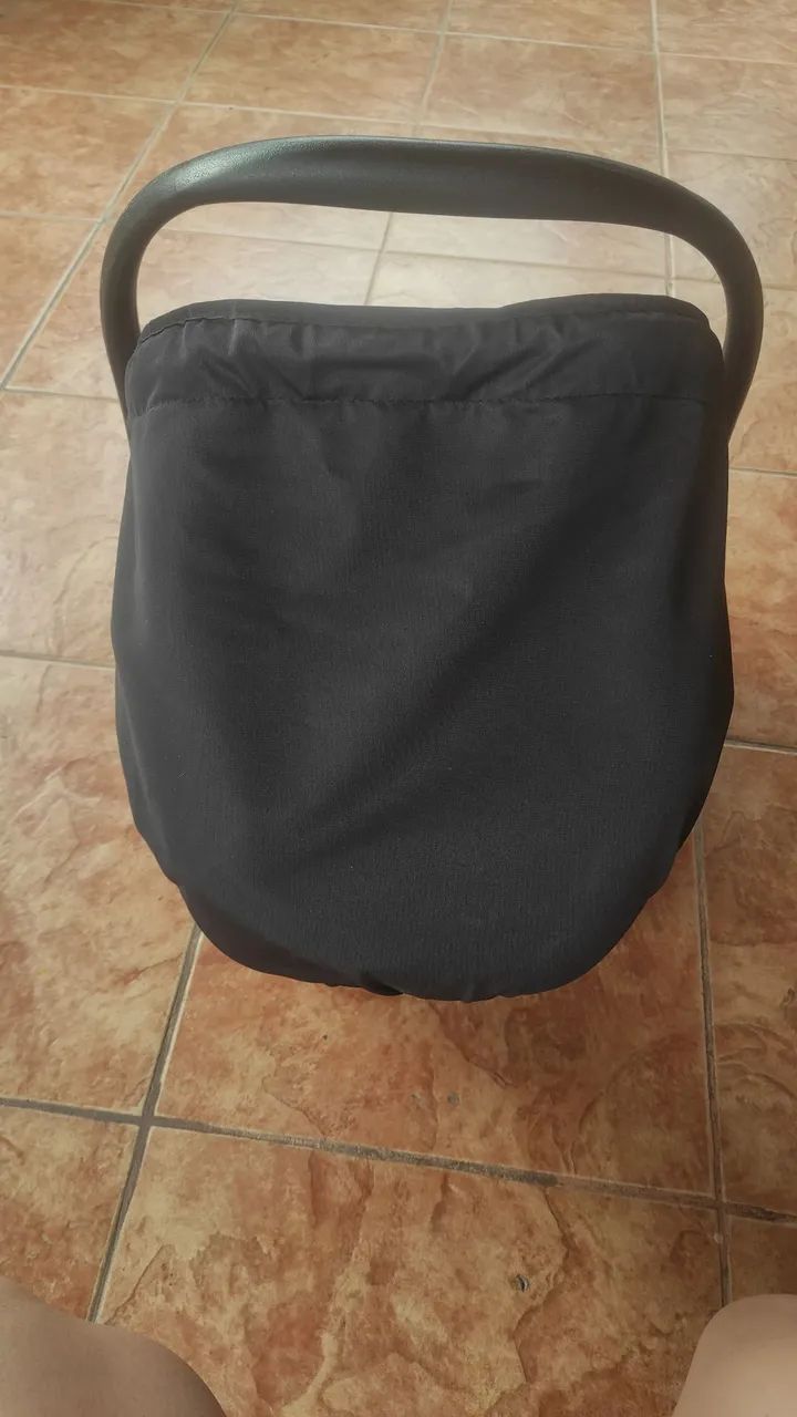 Carrinho de bebê com bebê conforto  - Foto 5