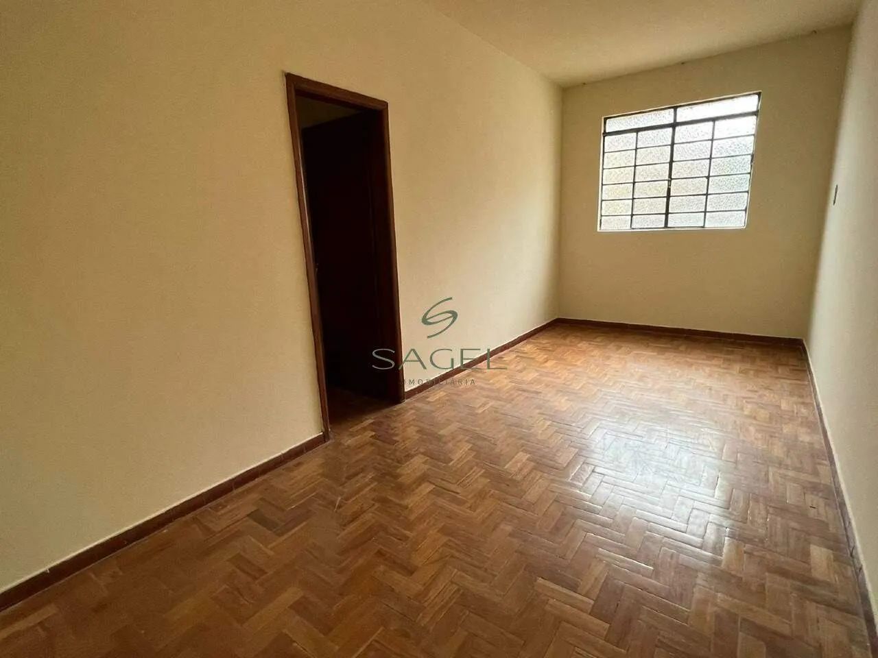 Apartamento com 3 quartos para alugar no Prado