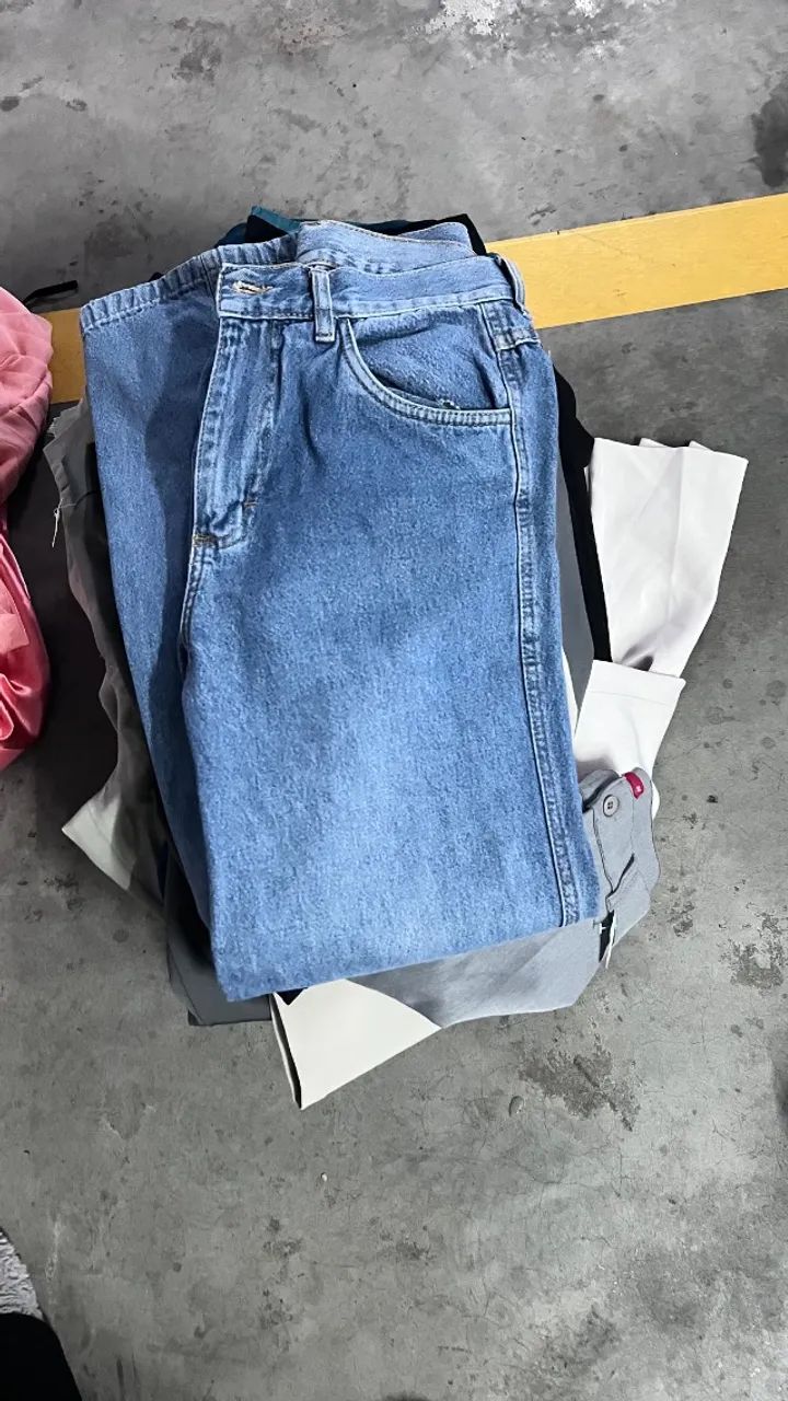 Lote de roupa 5 reais cada peça  - Foto 5
