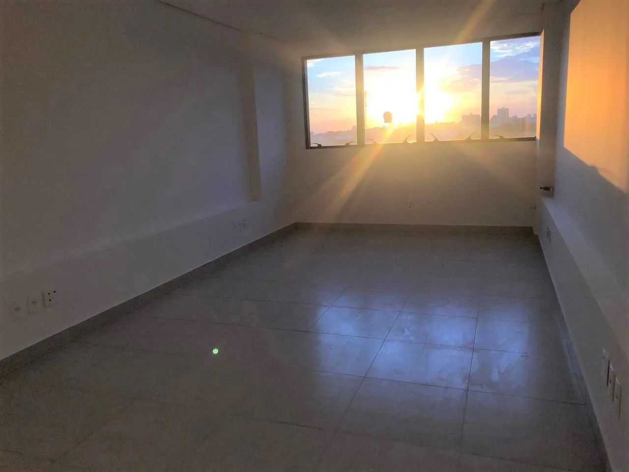 Sala Comercial à Venda no Bairro Tibery em Uberlândia - Foto 5