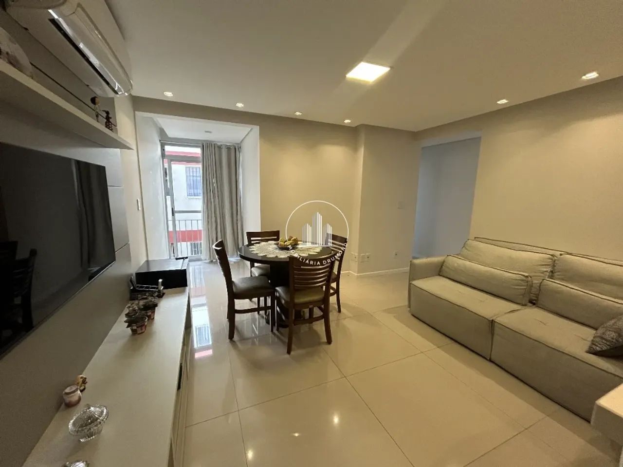 Apartamento 3 Quartos com 1 Suíte e 90m² - Balneário - Foto 2