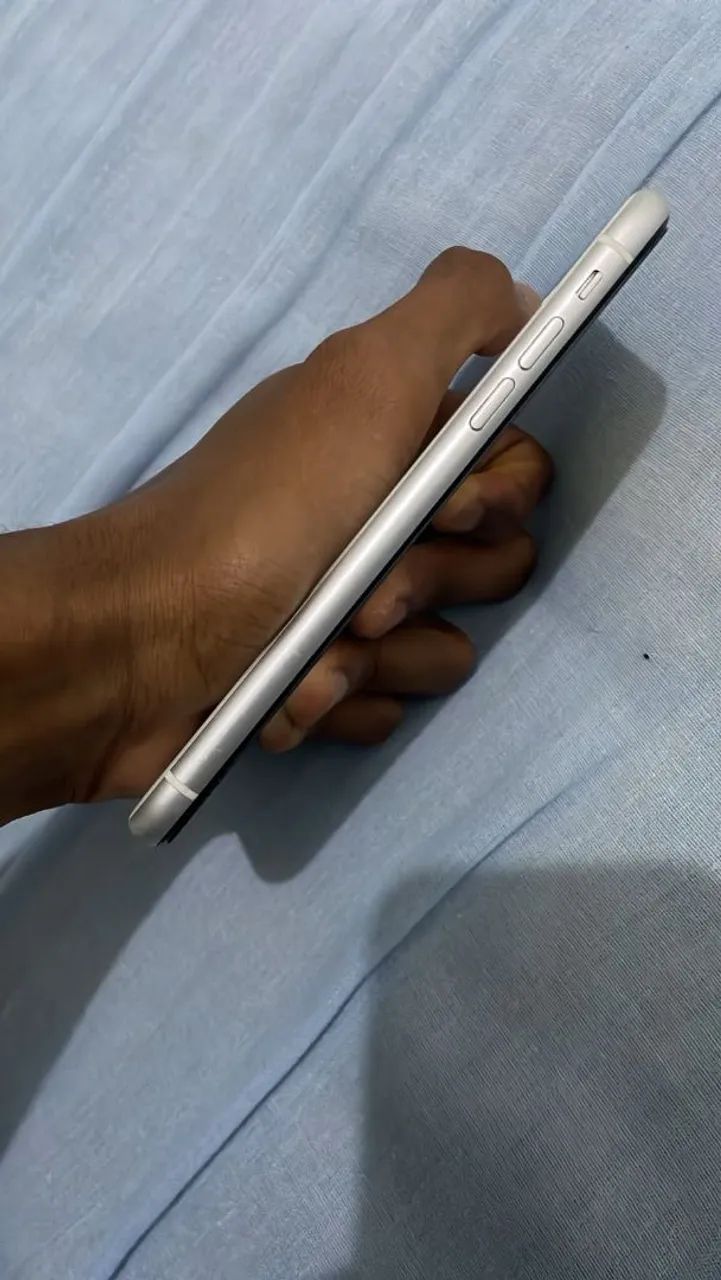 IPHONE XR - 128 GB - Foto 3