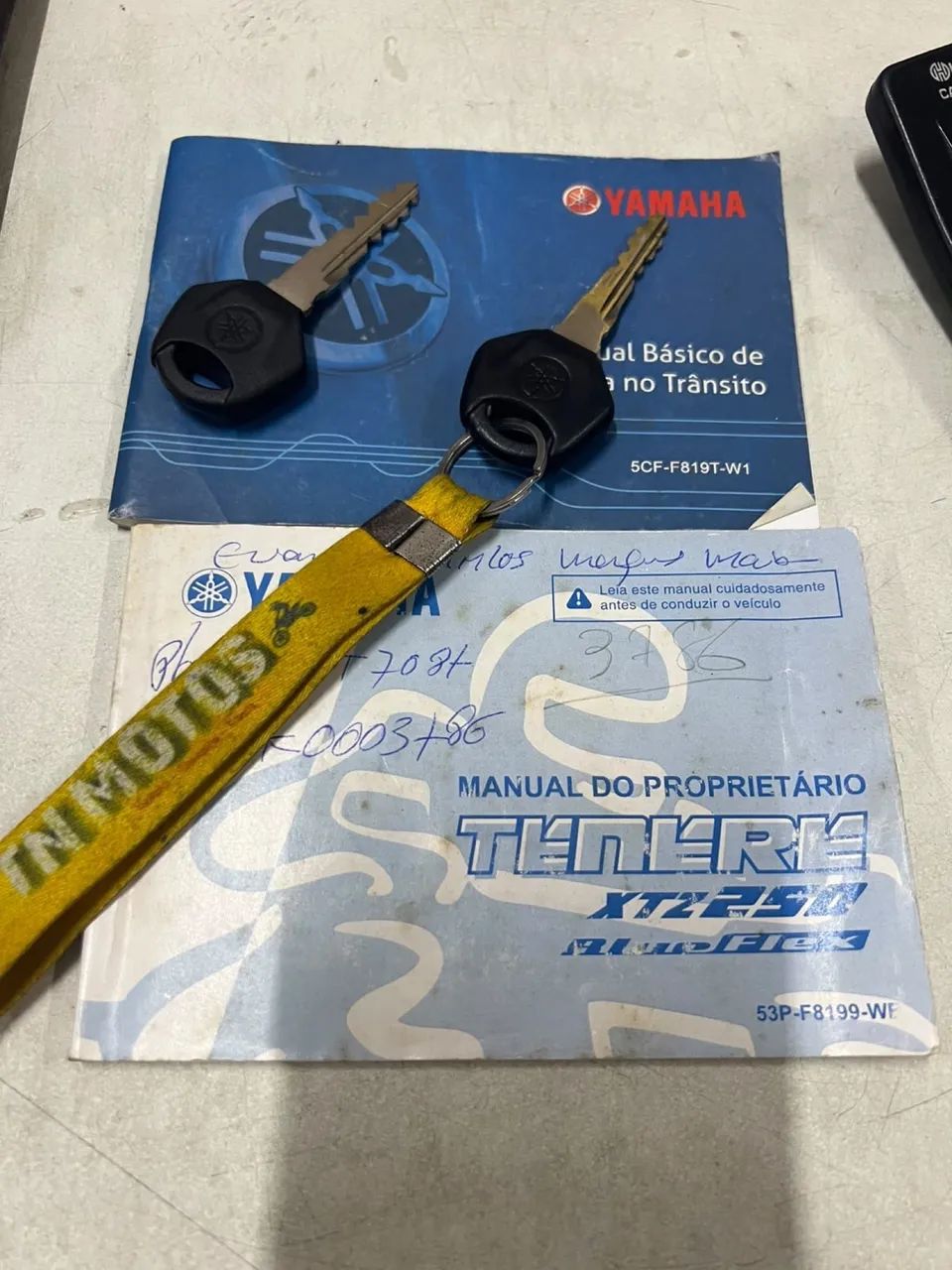 Tenere 250 18/19 muito nova com Manual e chave reserva - Foto 5