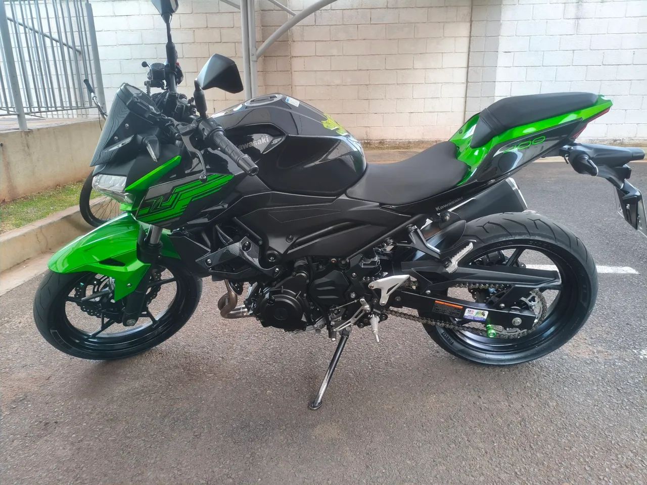 Kawasaki Z400