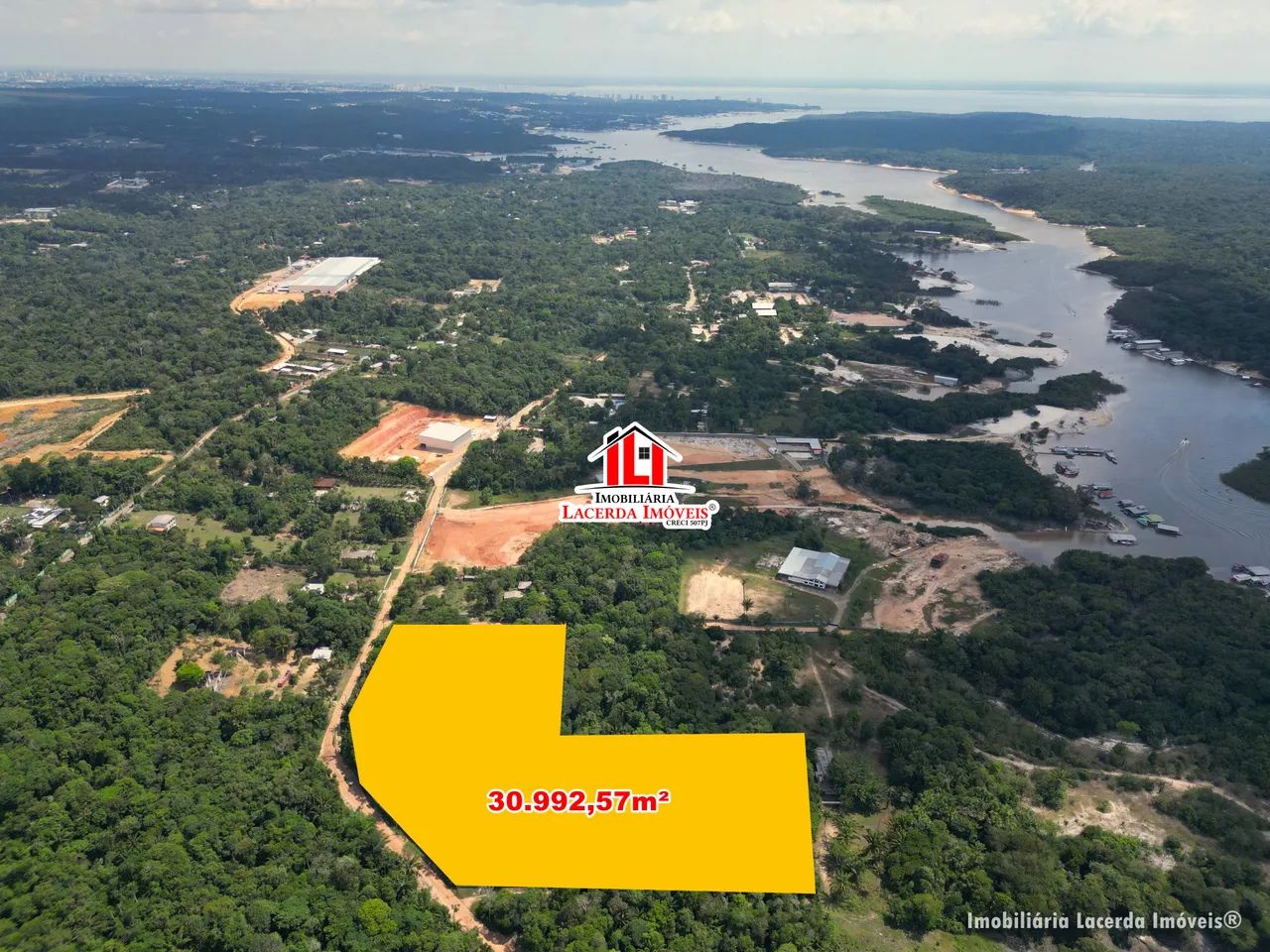 Chácara no Tarumã Medindo 30.992,57m² Com 2 Quartos e Piscina - Foto 2
