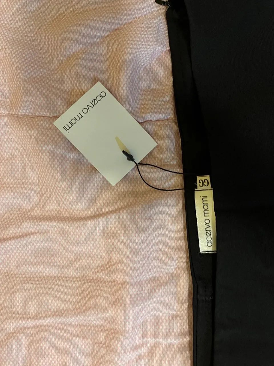 Vendo mini saia preta acervo mami nunca usada - Foto 3