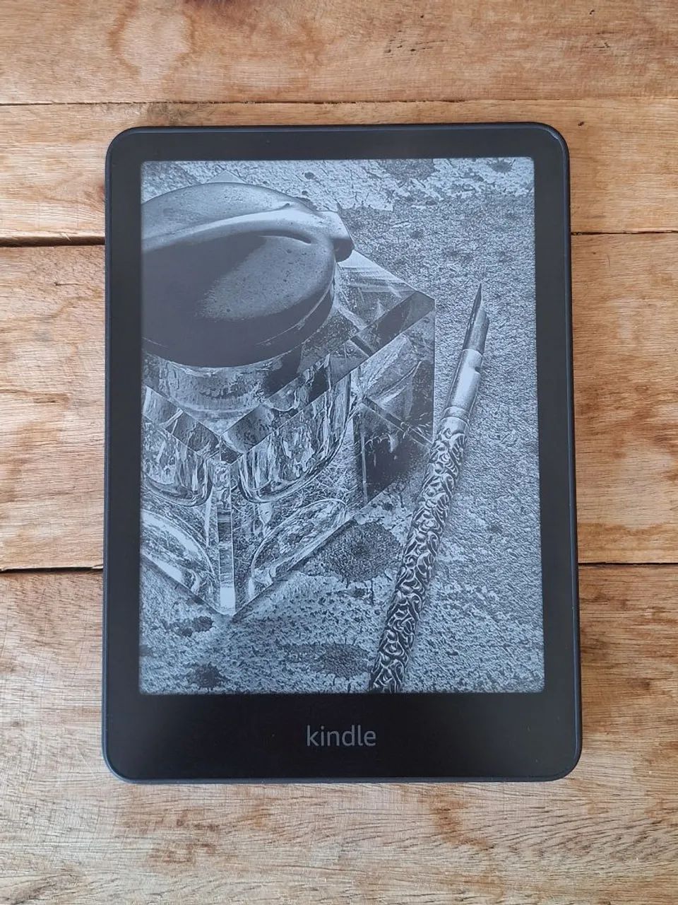 Kindle PaperWhite 12a geração, 16GB com capinha magnética