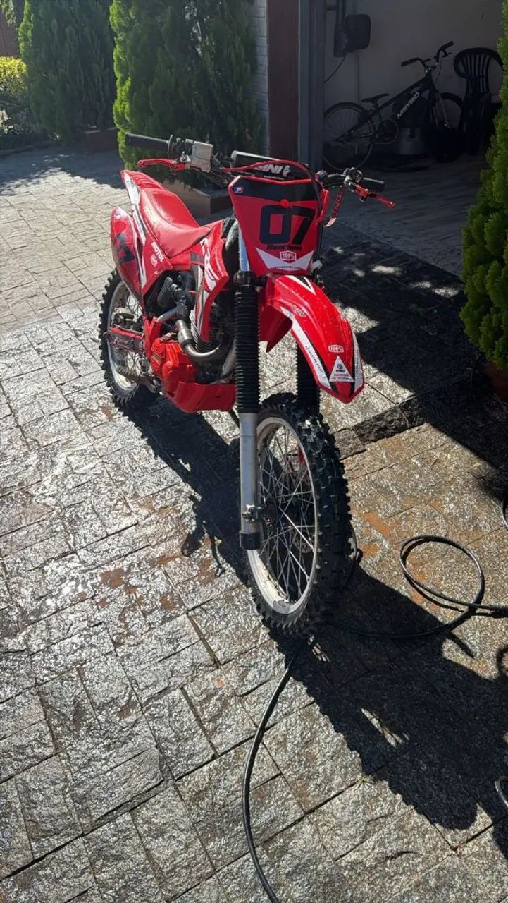 CRF 230 