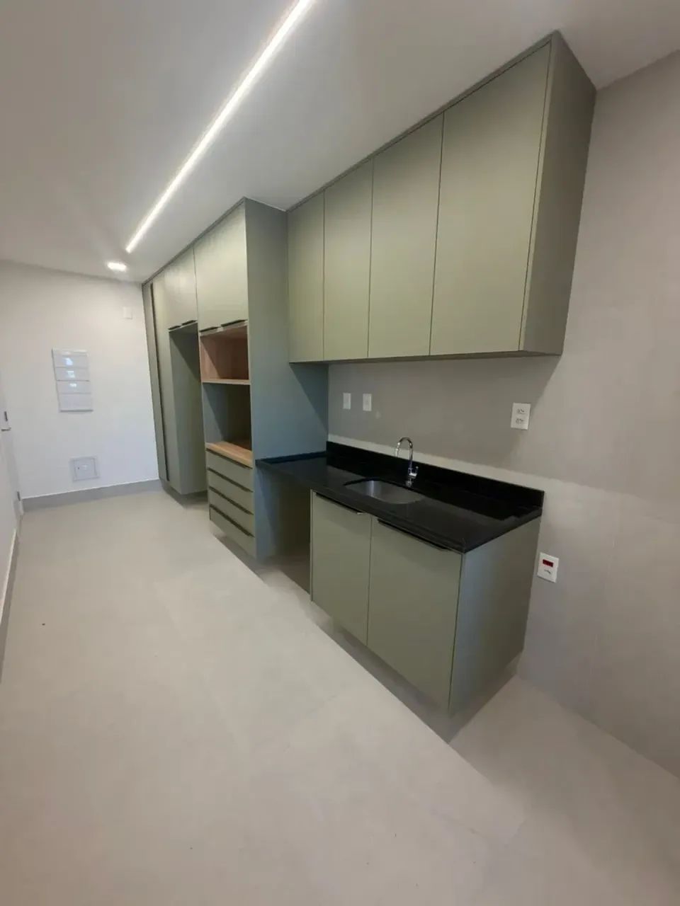 ALUGO APARTAMENTO COM PLANEJADOS NO EDIFÍCIO ÉVORA - Foto 2