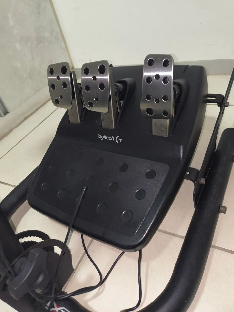 Suporte, volante e câmbio Logitech g29   - Foto 3