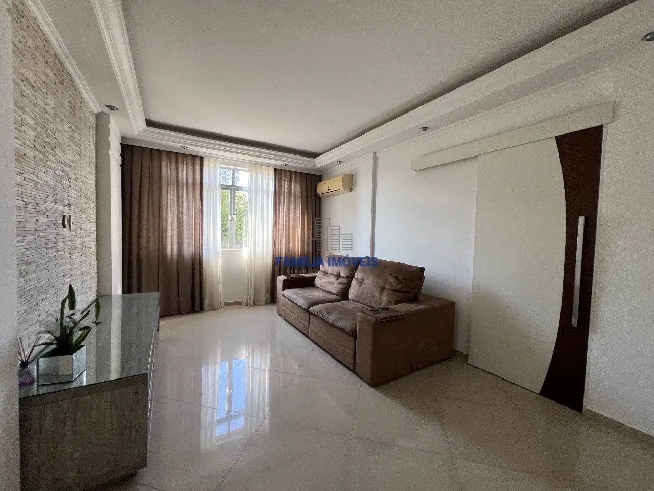 Apartamento à venda com 2 quartos Embaré Santos SP