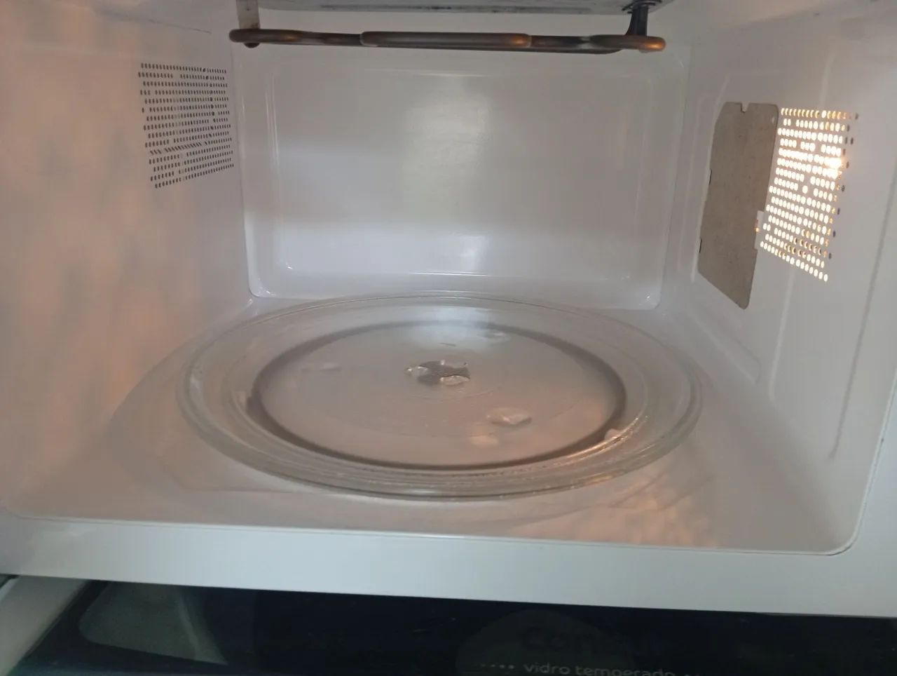 Microondas Brastemp 30 litros com dourador funcionando perfeitamente  - Foto 5