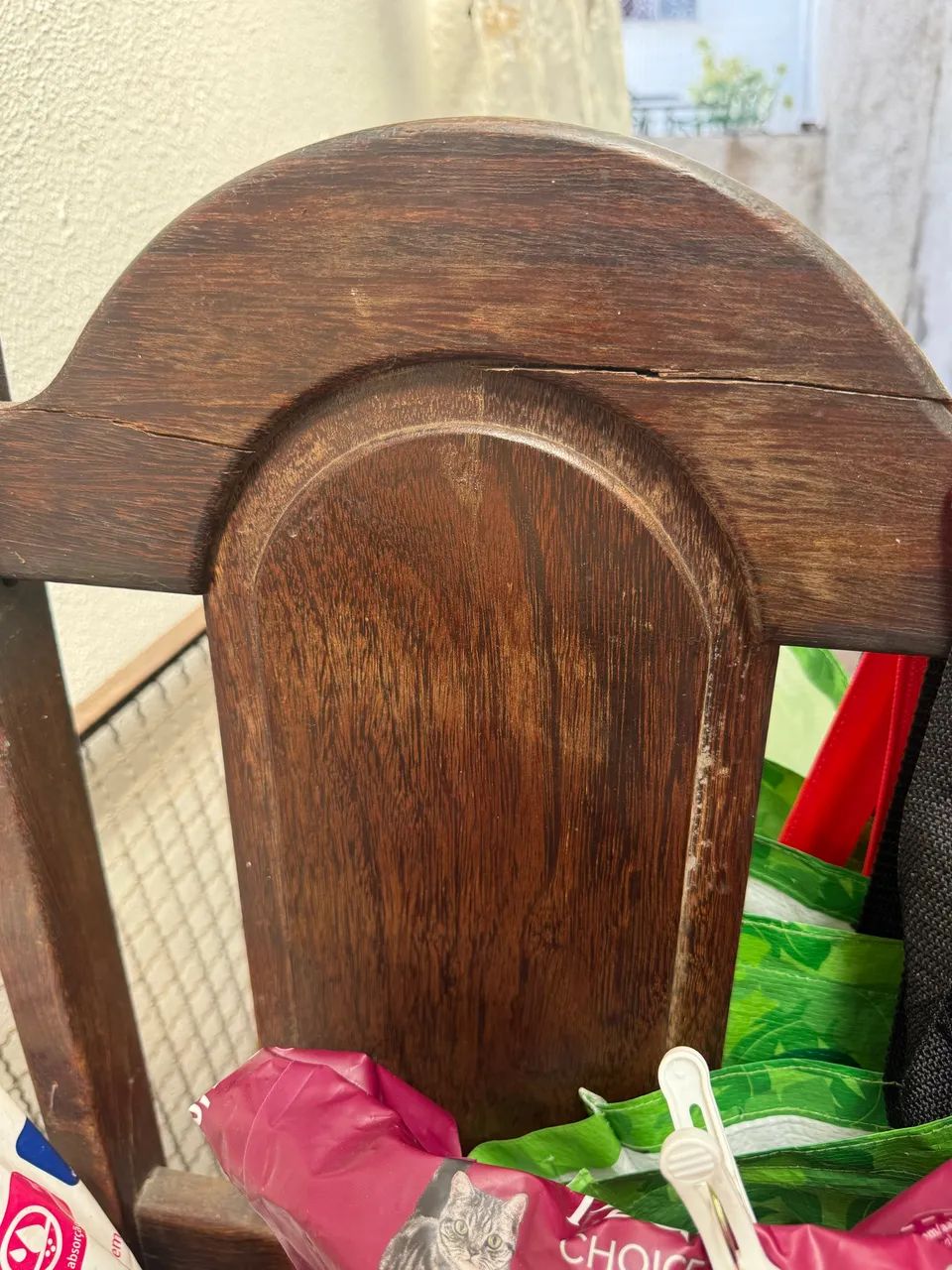 Conjunto com 5 cadeiras de Madeira maciça - Foto 4