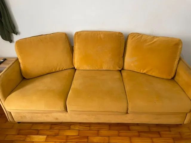 Sofá Três Lugares - Reformado com esforço no tecido e espuma - Foto 3