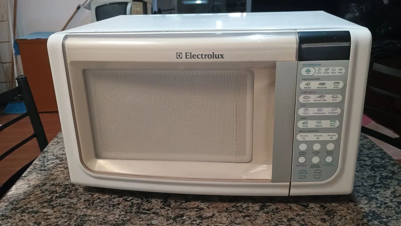 Microondas Electrolux 23-Litros Usado 