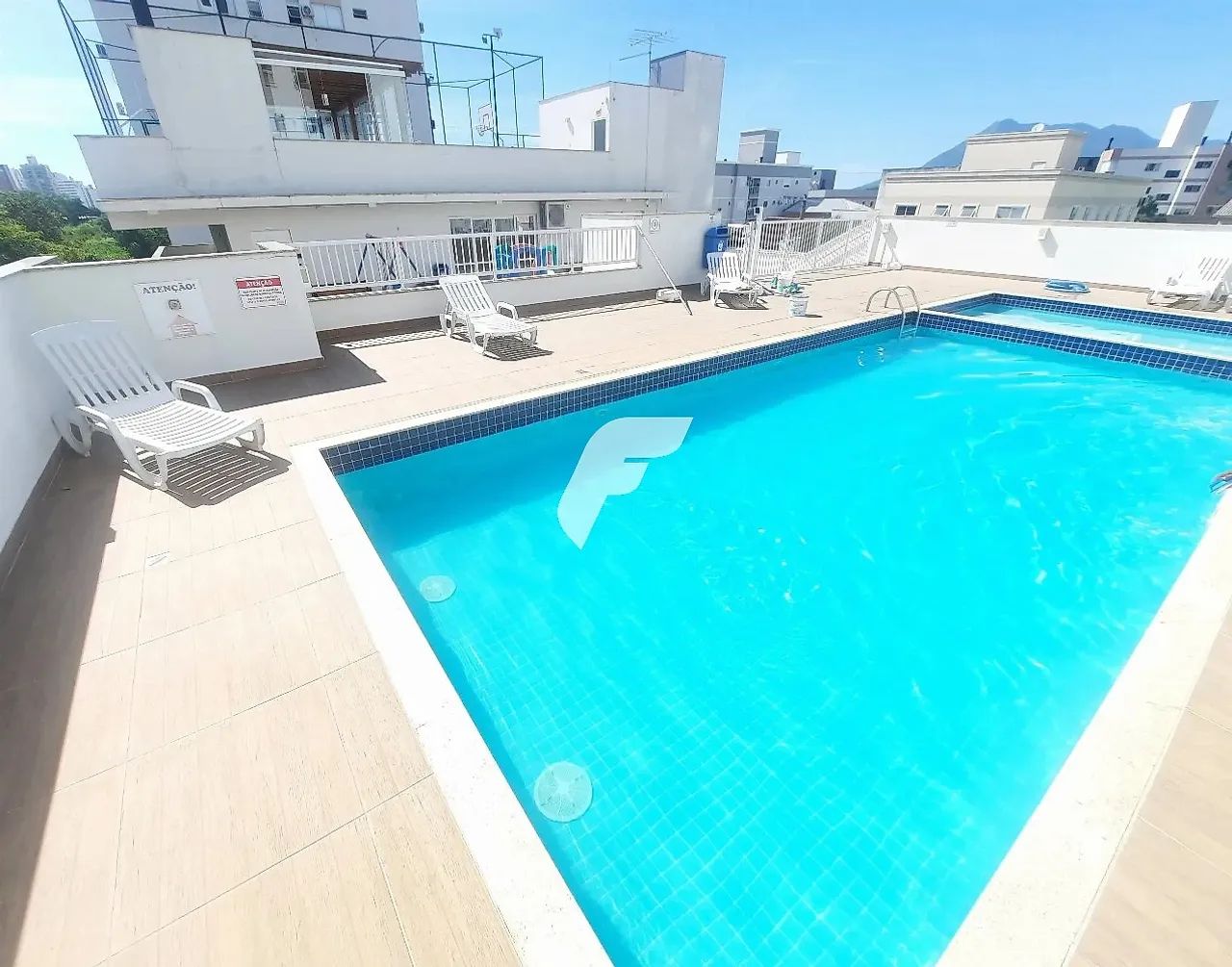Apartamento com 3 dormitórios sendo 1 suíte e 2 vagas de garagem em Palhoça/SC - Foto 5