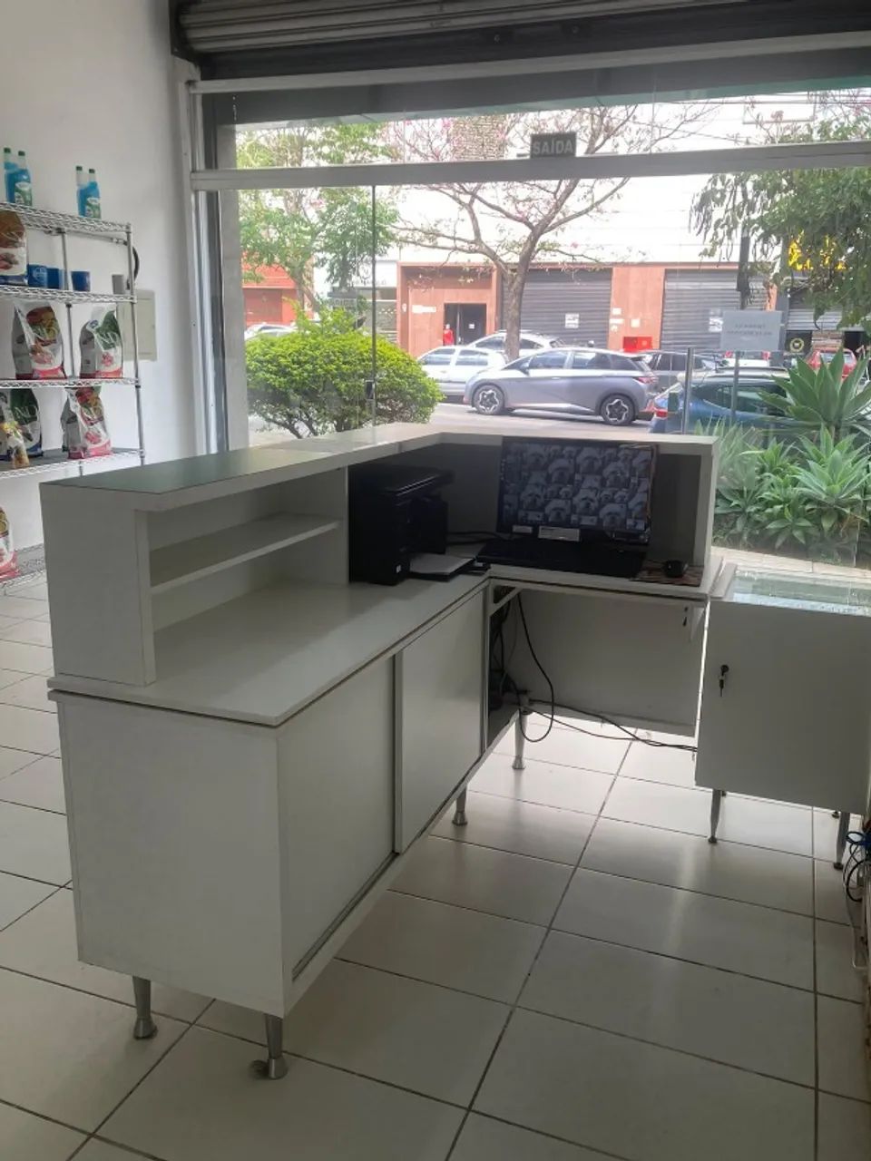 Balcão de recepção em L (MDF) - Foto 2