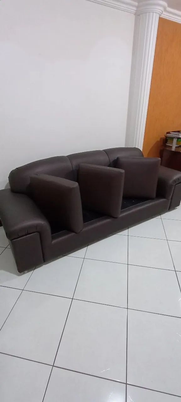 Sofá 3.30m de madeira de lei + estante grátis  - Foto 4