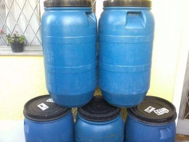 Bombona 80 litros Galão Tonel Tambor Barril Bombonas pra Água Gelo Ração Filtro Óleo Suco  - Foto 6