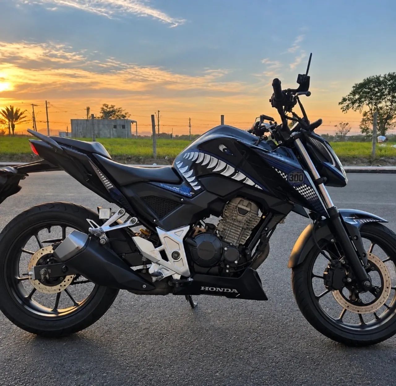 CB300f 2025