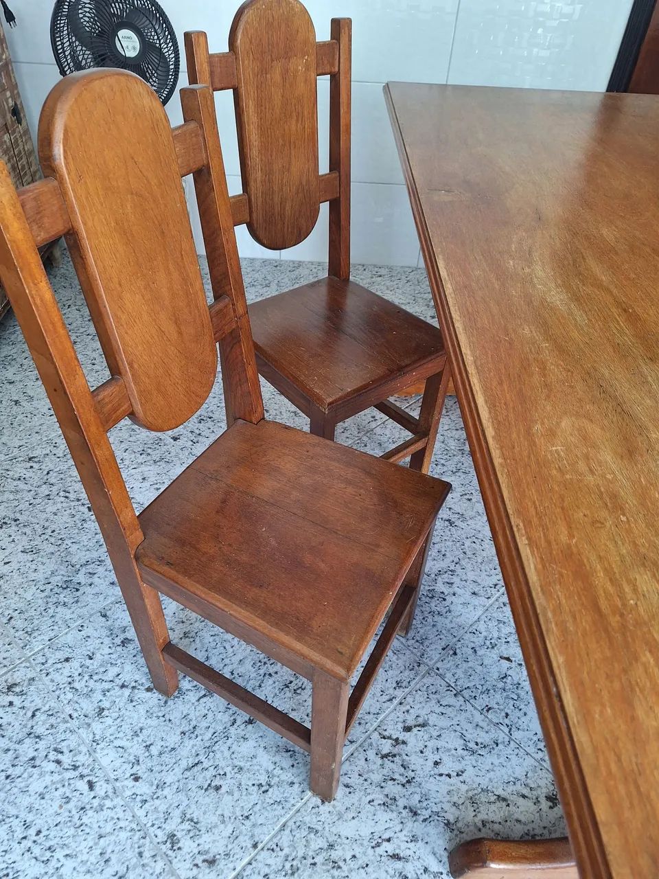Vendo mesa com 4 cadeiras - Foto 3