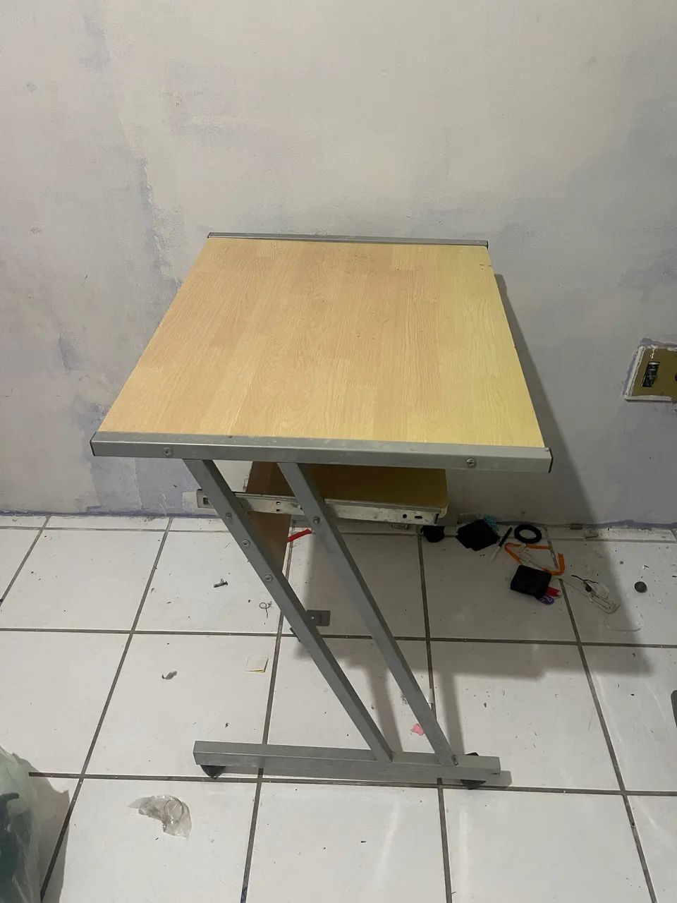 Mesa pra computador65685584713219122