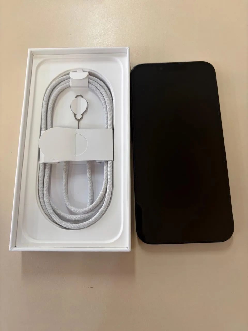 iPhone 16e - Foto 3