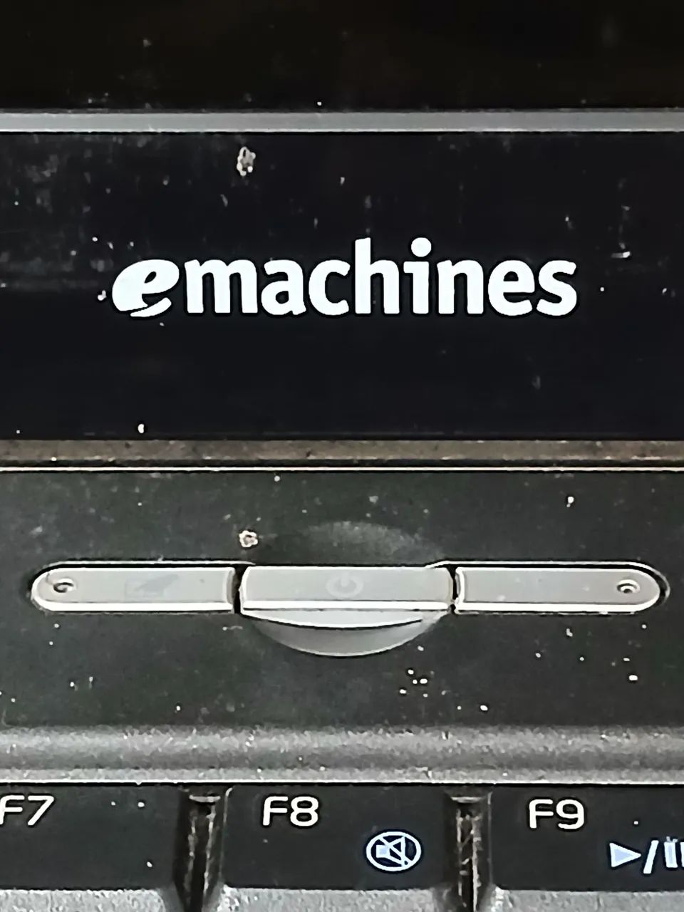 Notebook  acer emachines com bateria e fonte - Foto 4