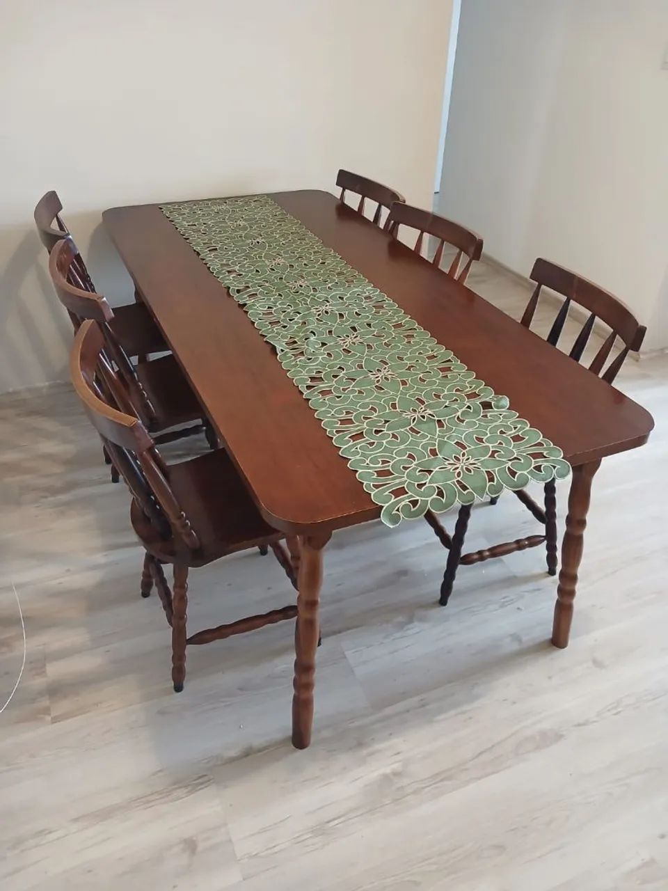 Mesa Madeira Classica com 6 cadeiras