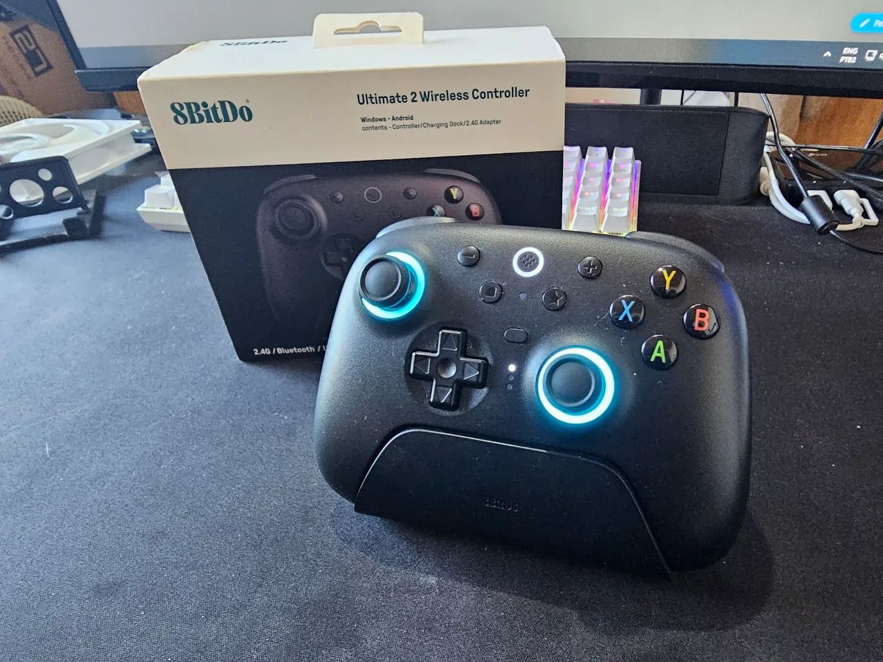Controle 8bitDo Ultimate 2 com Dock