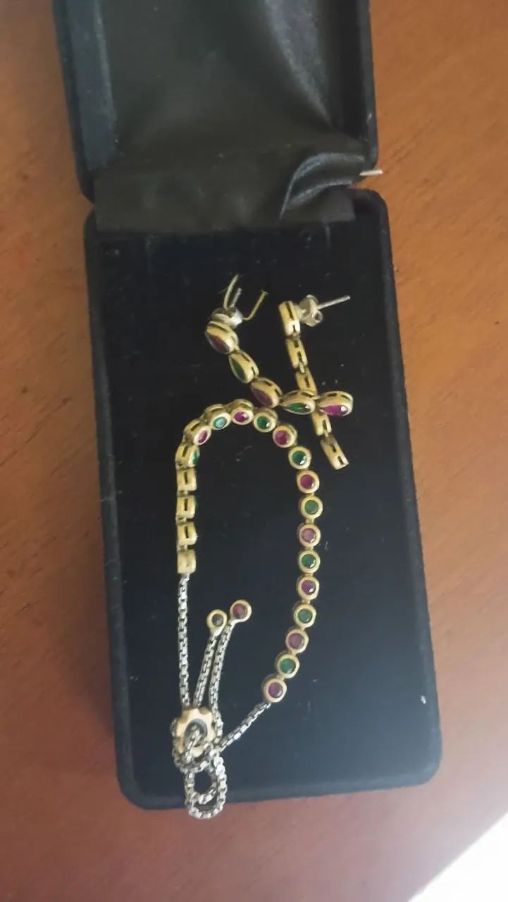 Conjunto de prata turca com esmeralda e rubi