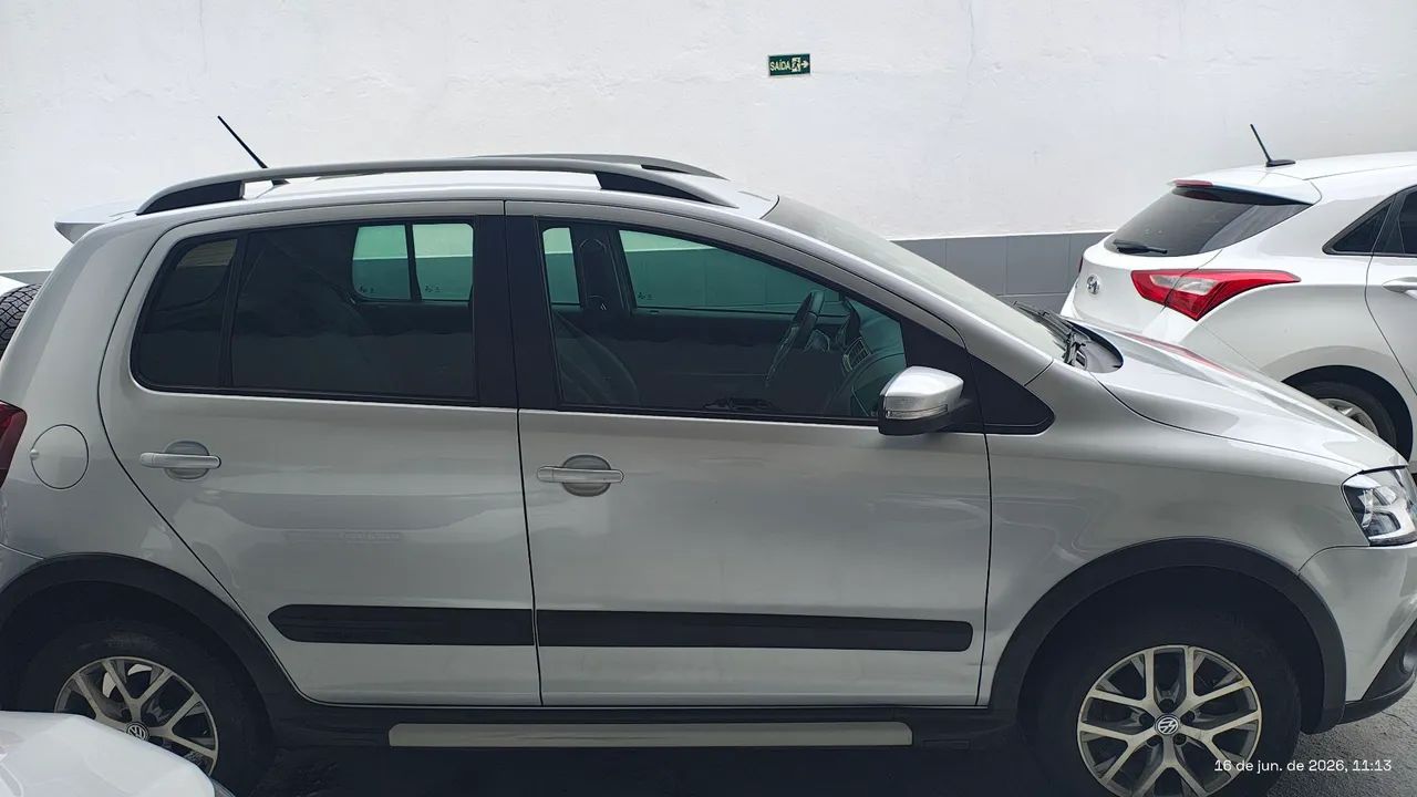 Volkswagen Crossfox CROSSFOX 1.6 Mi Total Flex 8V 5p 2013