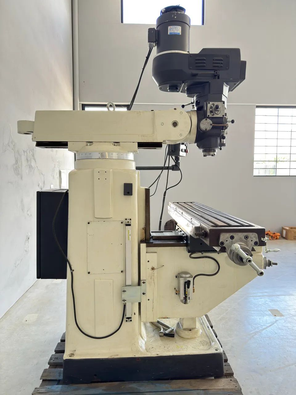 Fresadora Sunlike ISO 40 - Totalmente reformada  - Foto 2