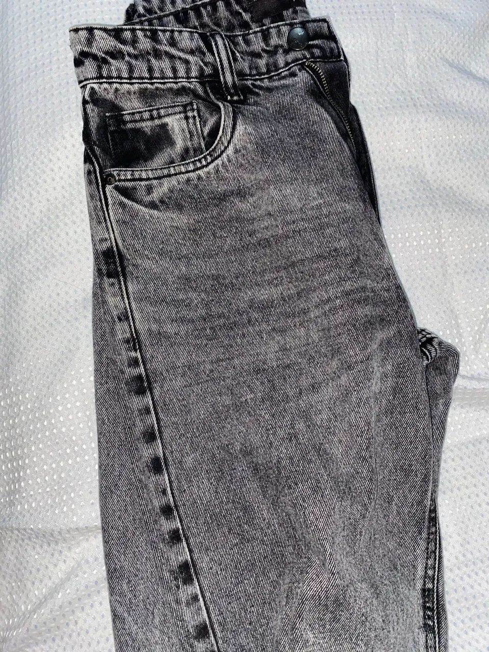 Calça Reta cinza  - Foto 3