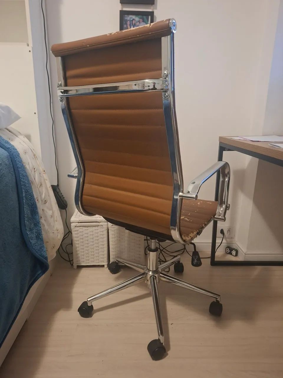 Cadeira de Escritório Presidente Mobly - Foto 3