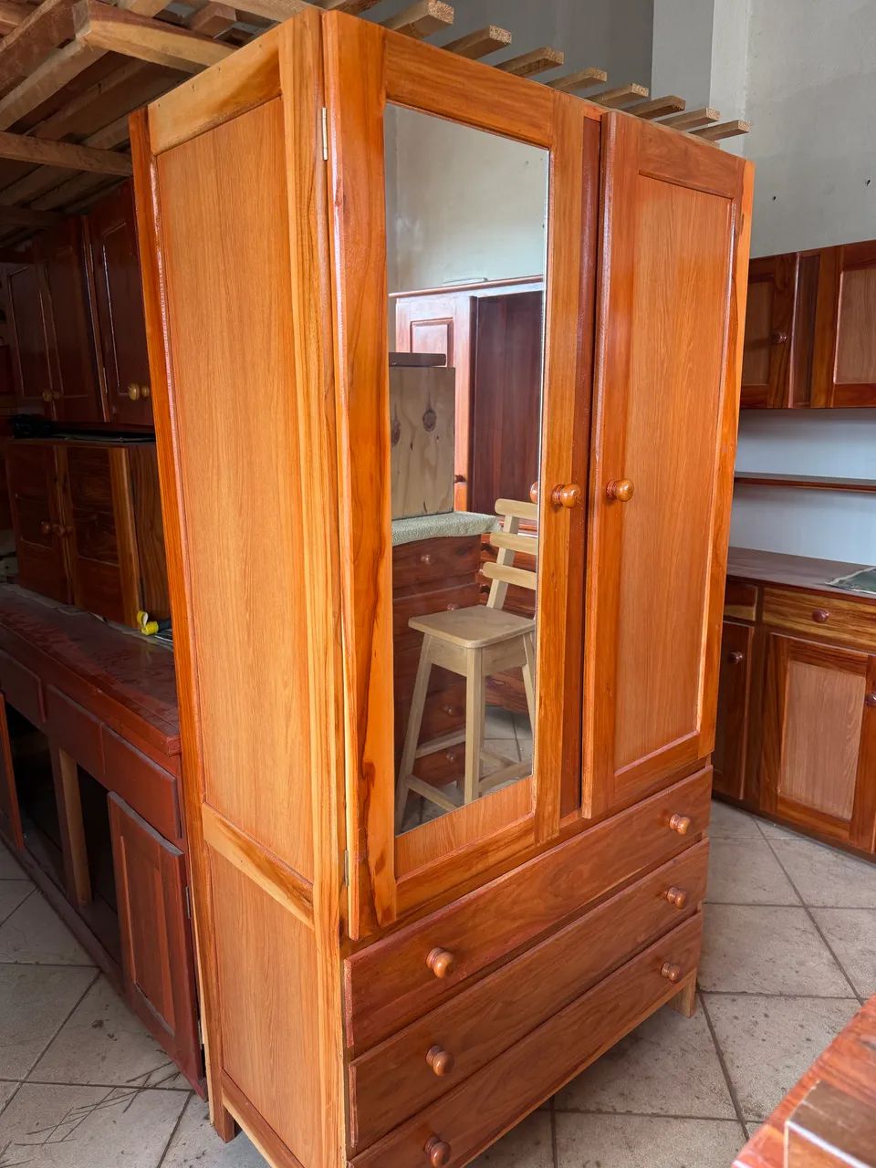 Guarda roupa solteiro com espelho  - Foto 3