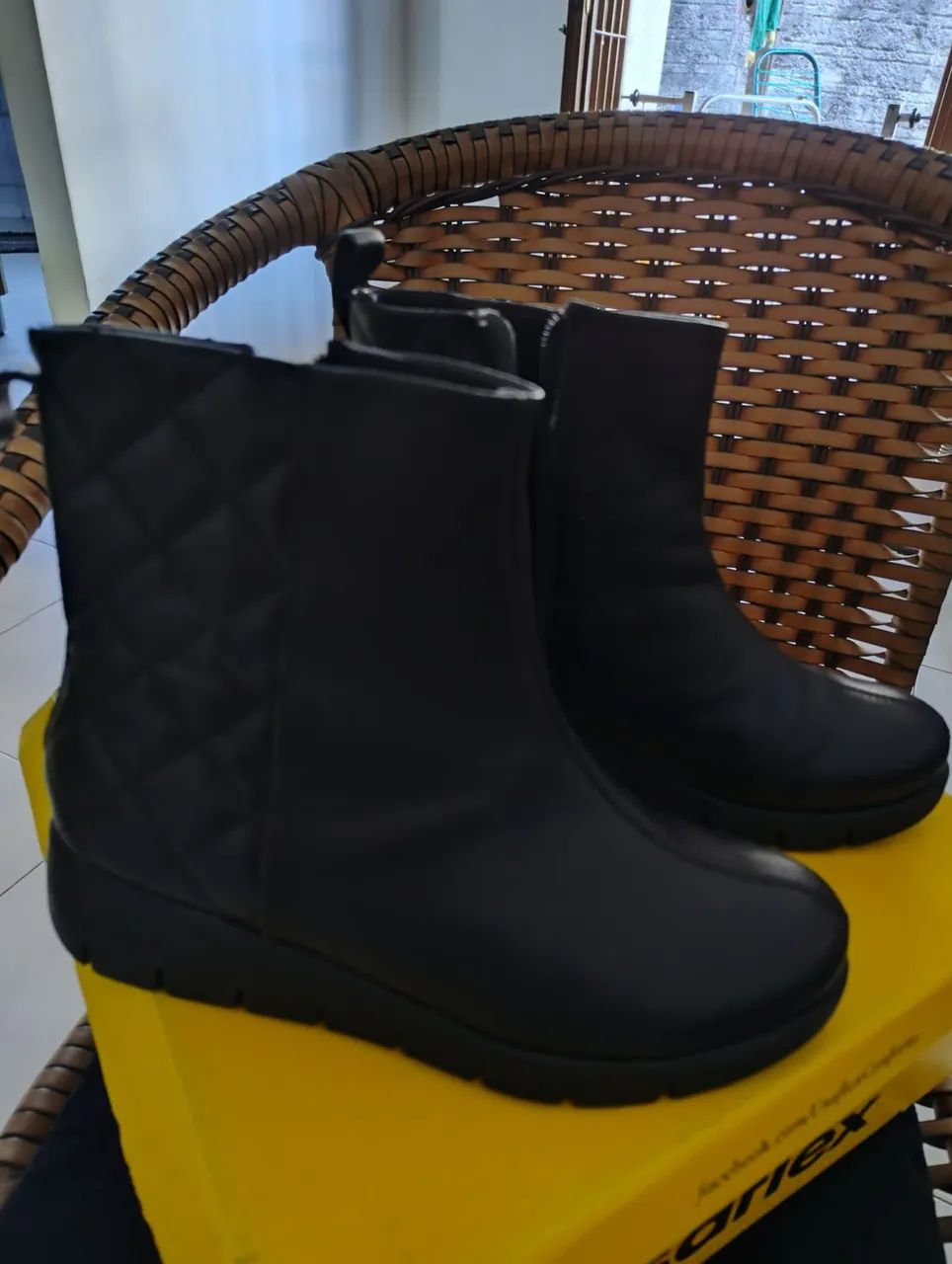 Bota - Foto 2
