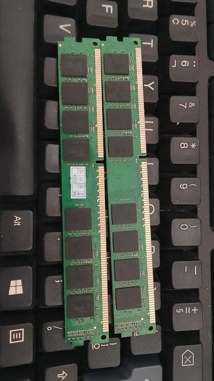 Dois pentes de memória ram 16 gigas ddr3 - Foto 2