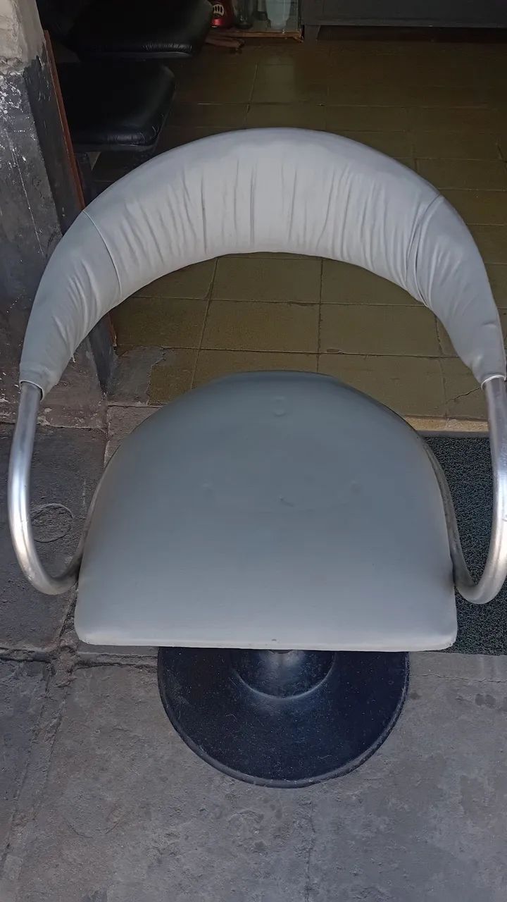 Cadeira de salão (não é hidráulica) - Foto 3