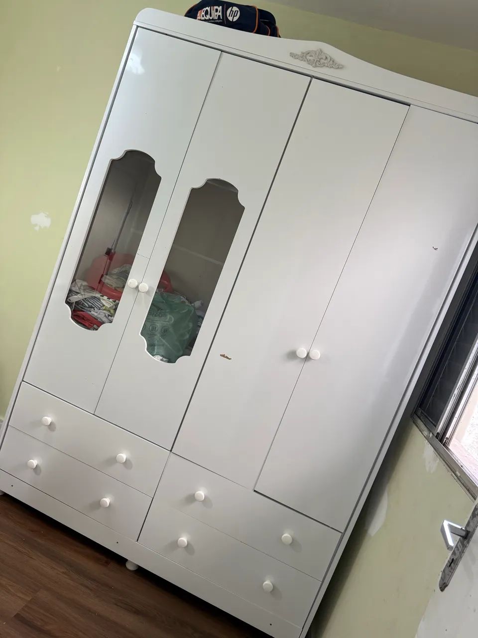 Guarda roupa branco de bebe