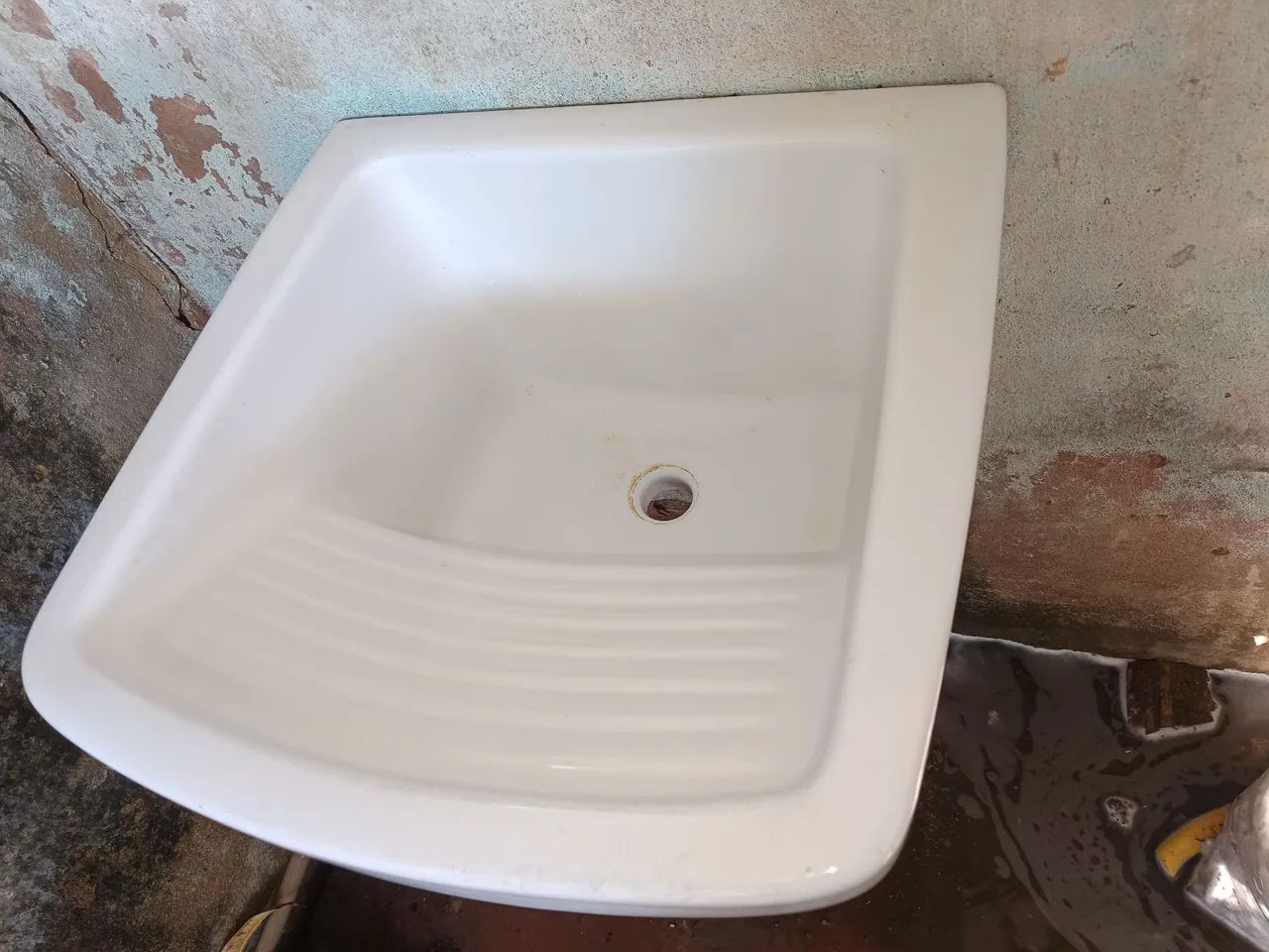 Tanque de cerâmica 