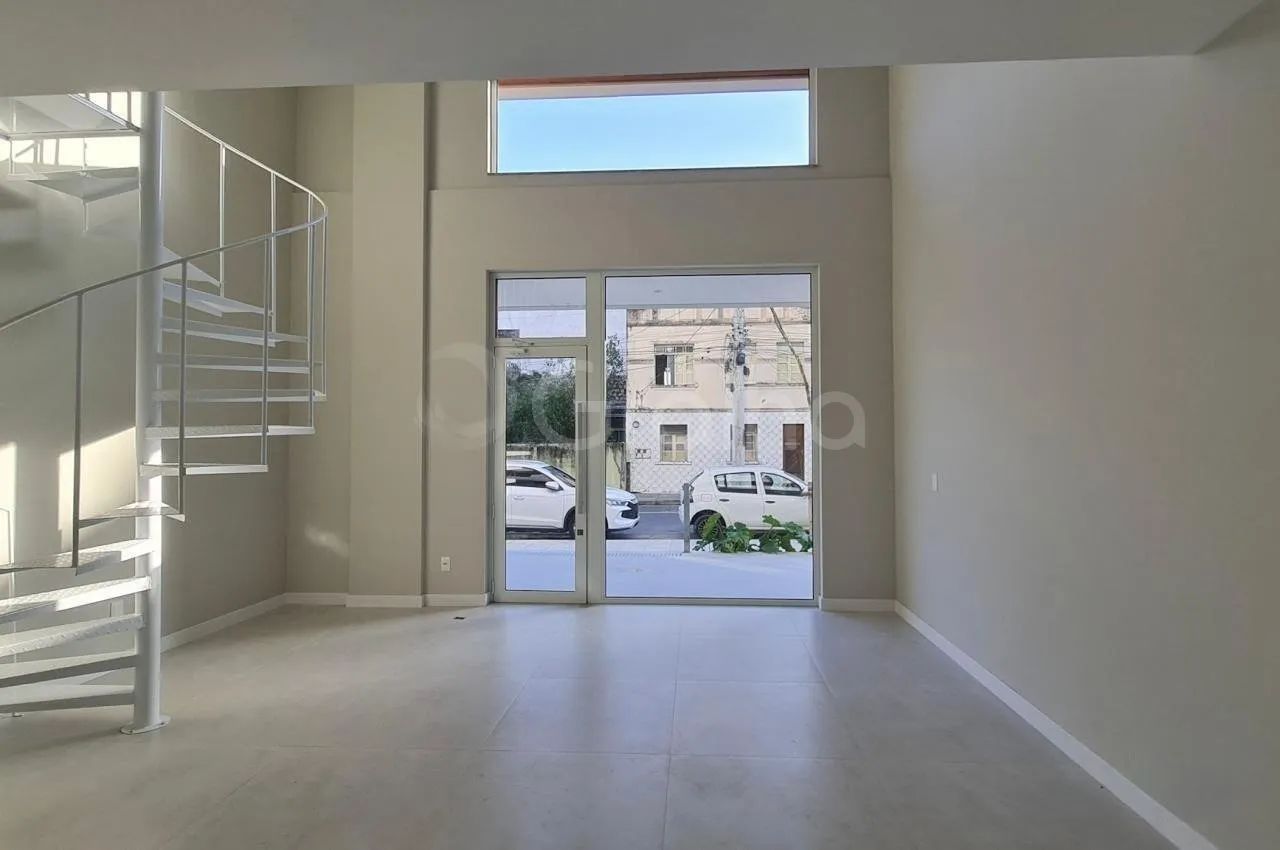 Loja de 45 m² na Beira Mar