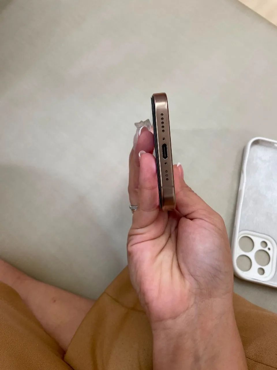 iPhone 16 pro - Foto 3
