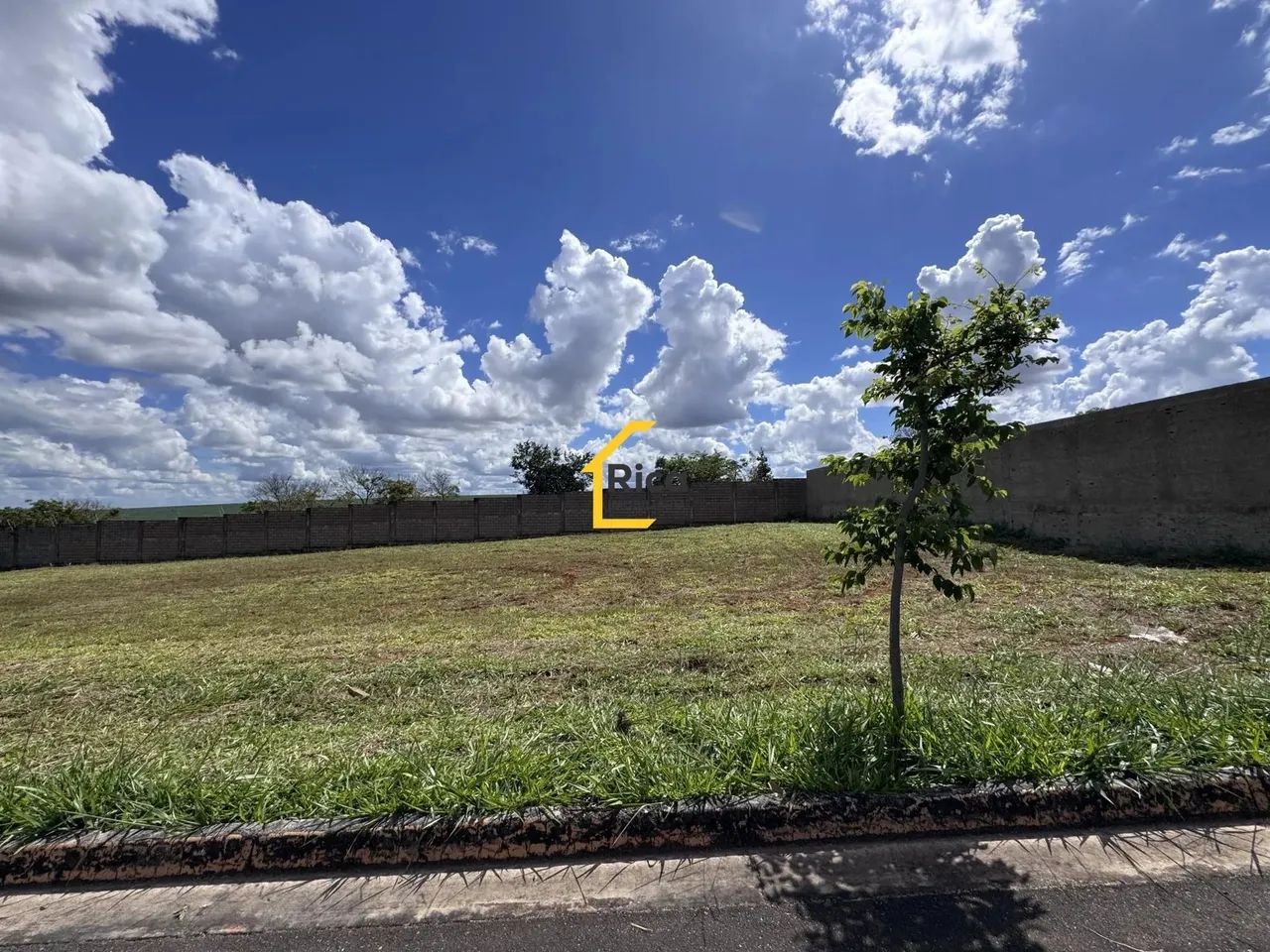 Terreno Residencial à Venda Parque do Distrito, Cidade Ocidental