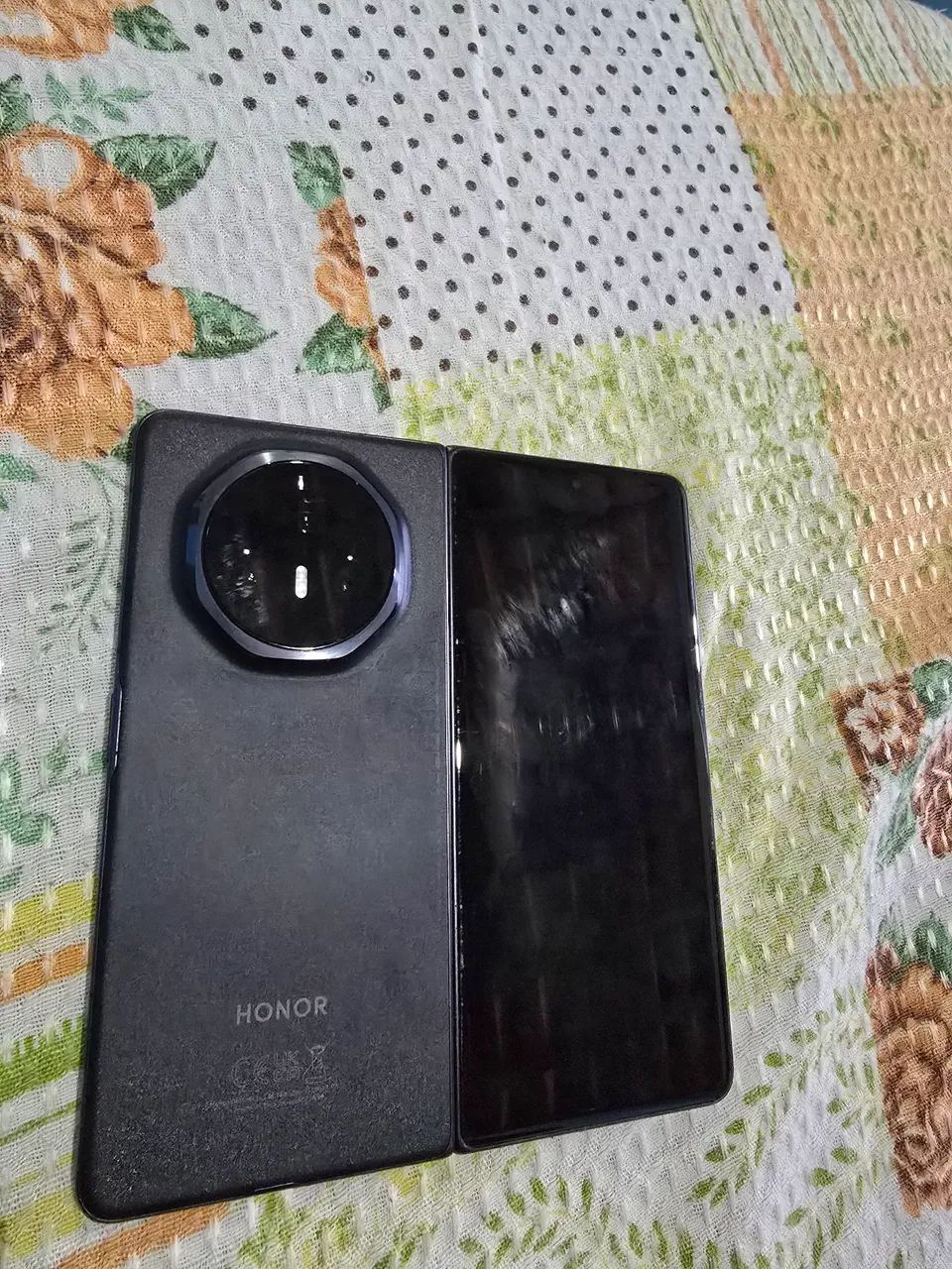 Honor Magic V3  - Foto 2