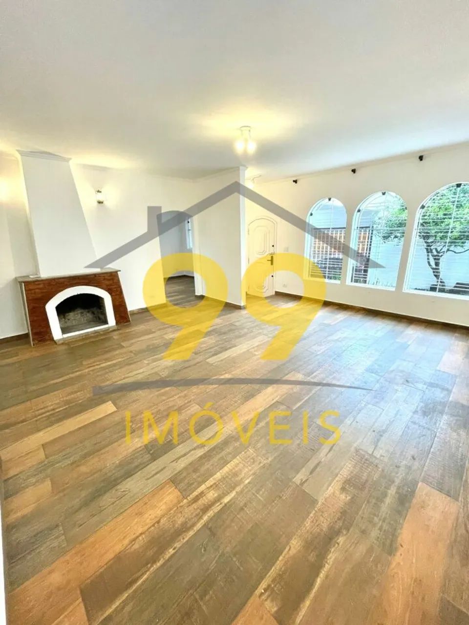 Casa Térrea para locação 200m² - 4 dormitórios - 2 Suítes