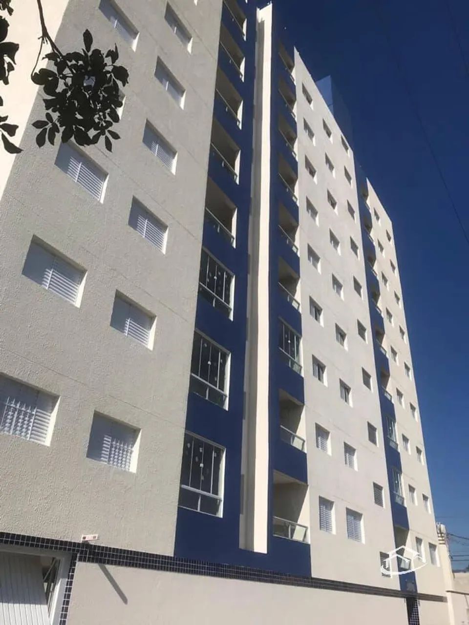 Apartamento no Edifício Turquesa em Lorena para Locação