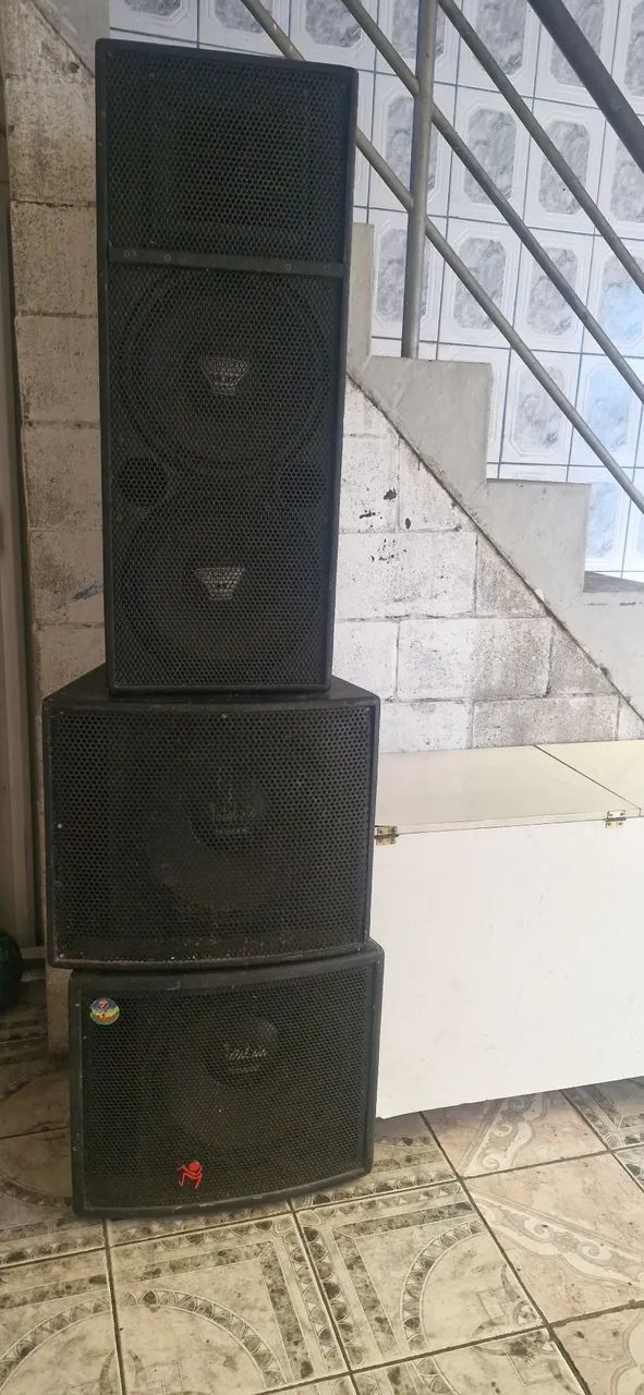 Caixa de som os dois grave tem 800 rms boca 15 polegadas marca magnos  - Foto 4