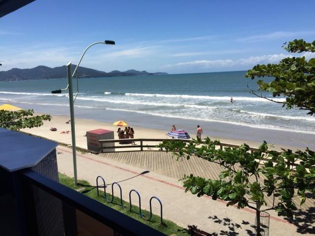 Apartamento Meia Praia 02 Quartos climatizado Frente mar - Foto 5